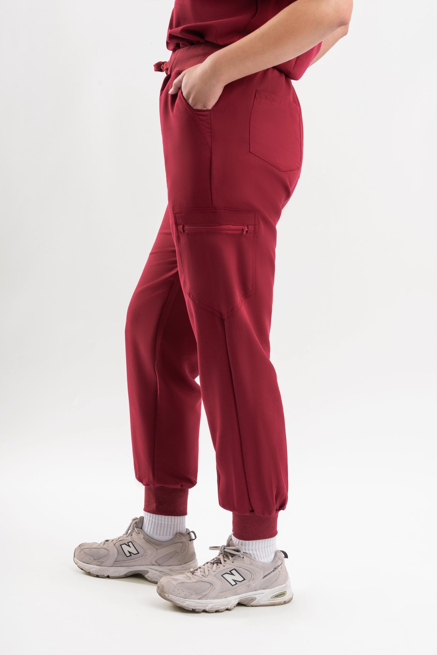 Glide – Women’s Jogger Pants-Maroon