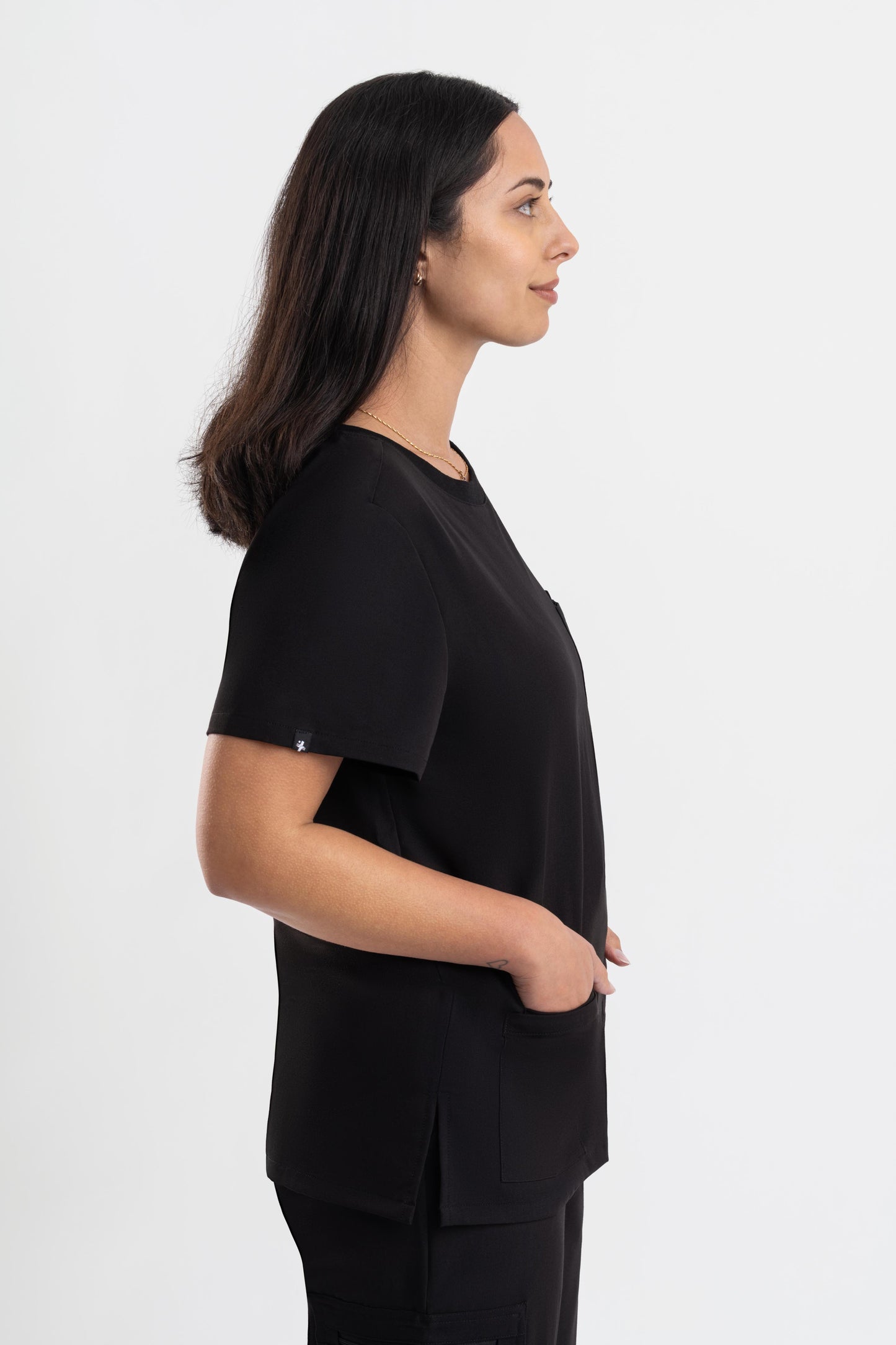 Halo – Women’s Crew Neck Scrub Top-Black
