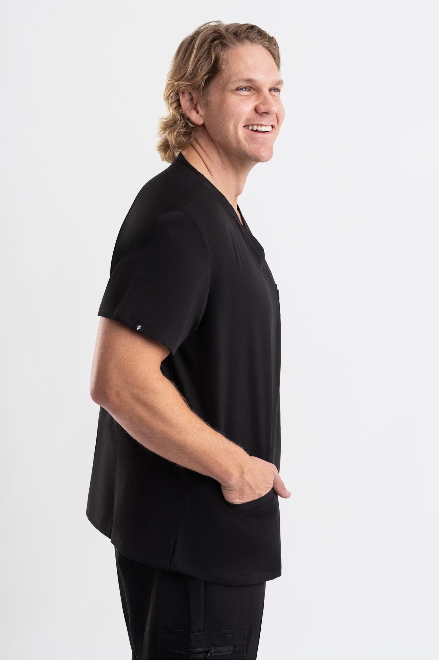 Valor – Men’s V-Neck Scrub Top-Black