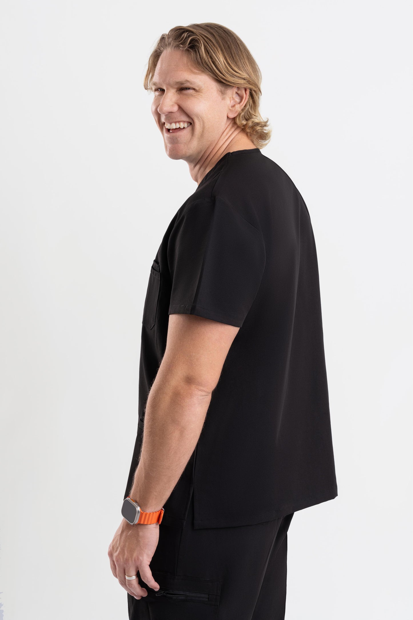 Valor – Men’s V-Neck Scrub Top-Black
