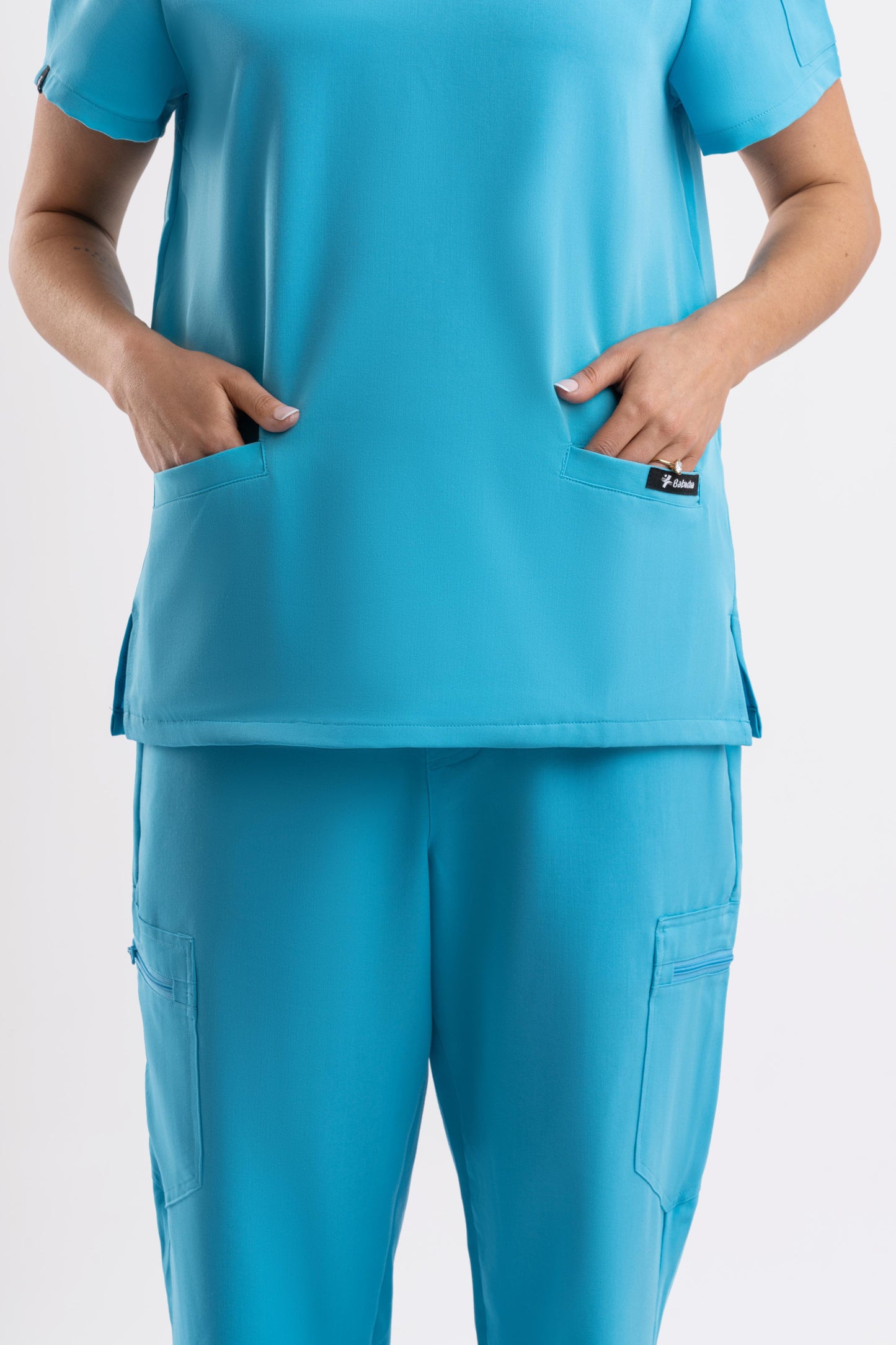 Zeal – Women’s V-Neck Scrub Top-Teal