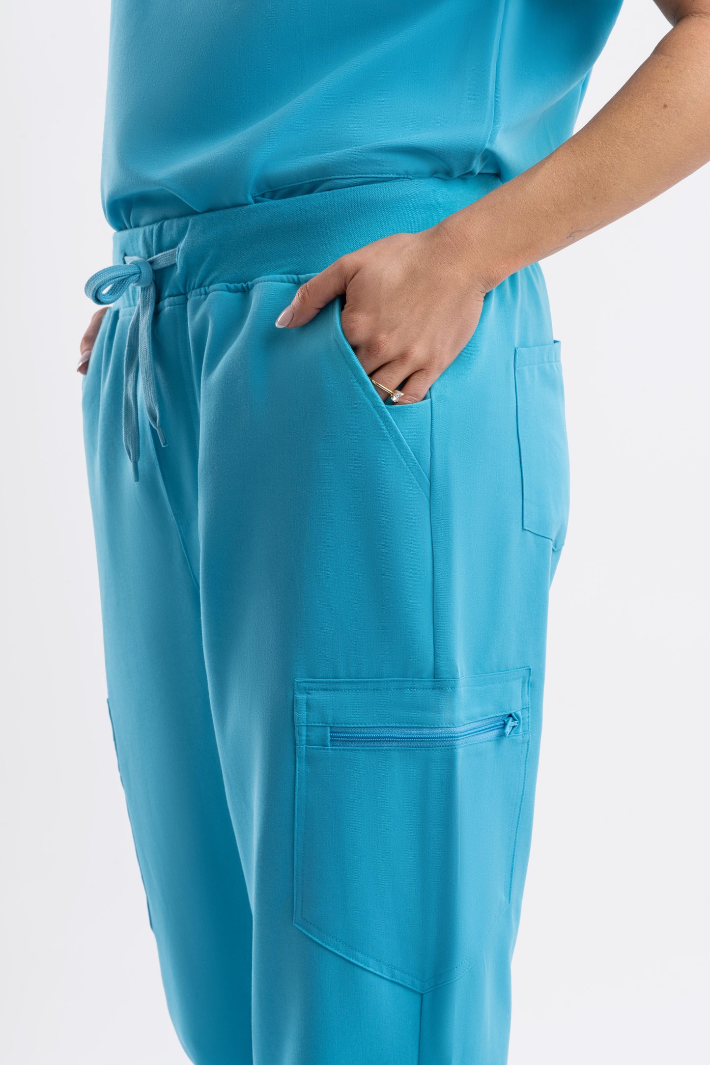 Glide – Women’s Jogger Pants-Teal