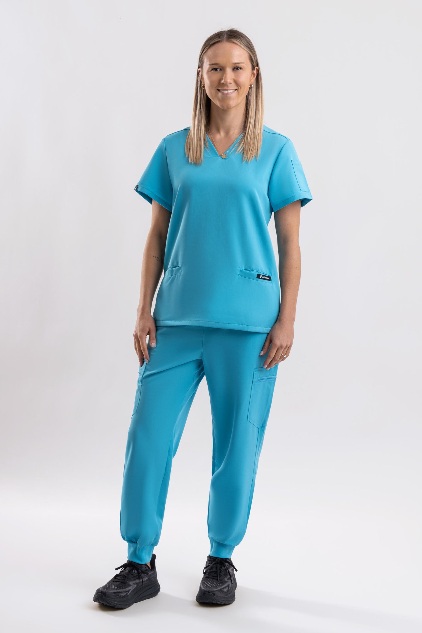 Zeal – Women’s V-Neck Scrub Top-Teal