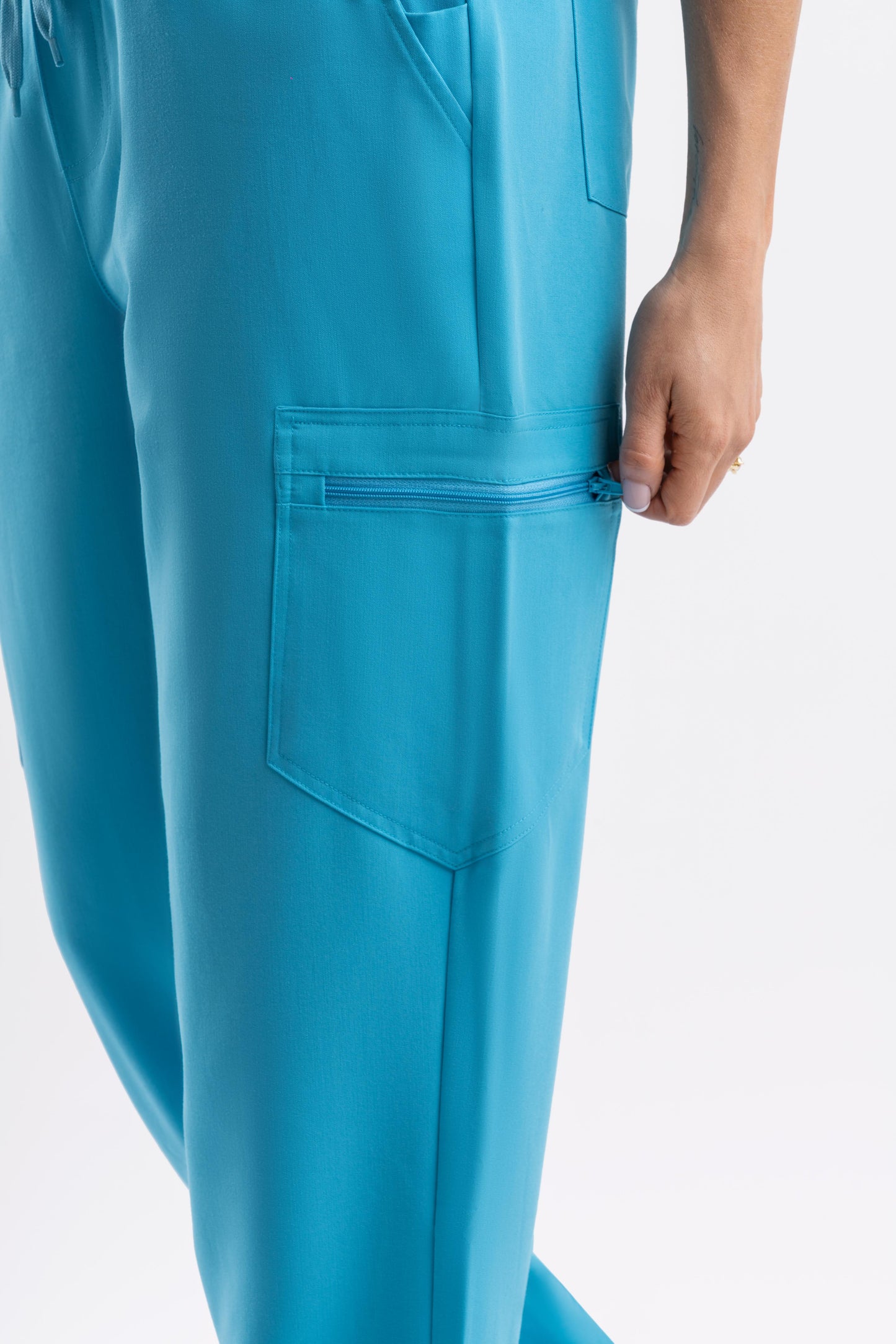 Glide – Women’s Jogger Pants-Teal